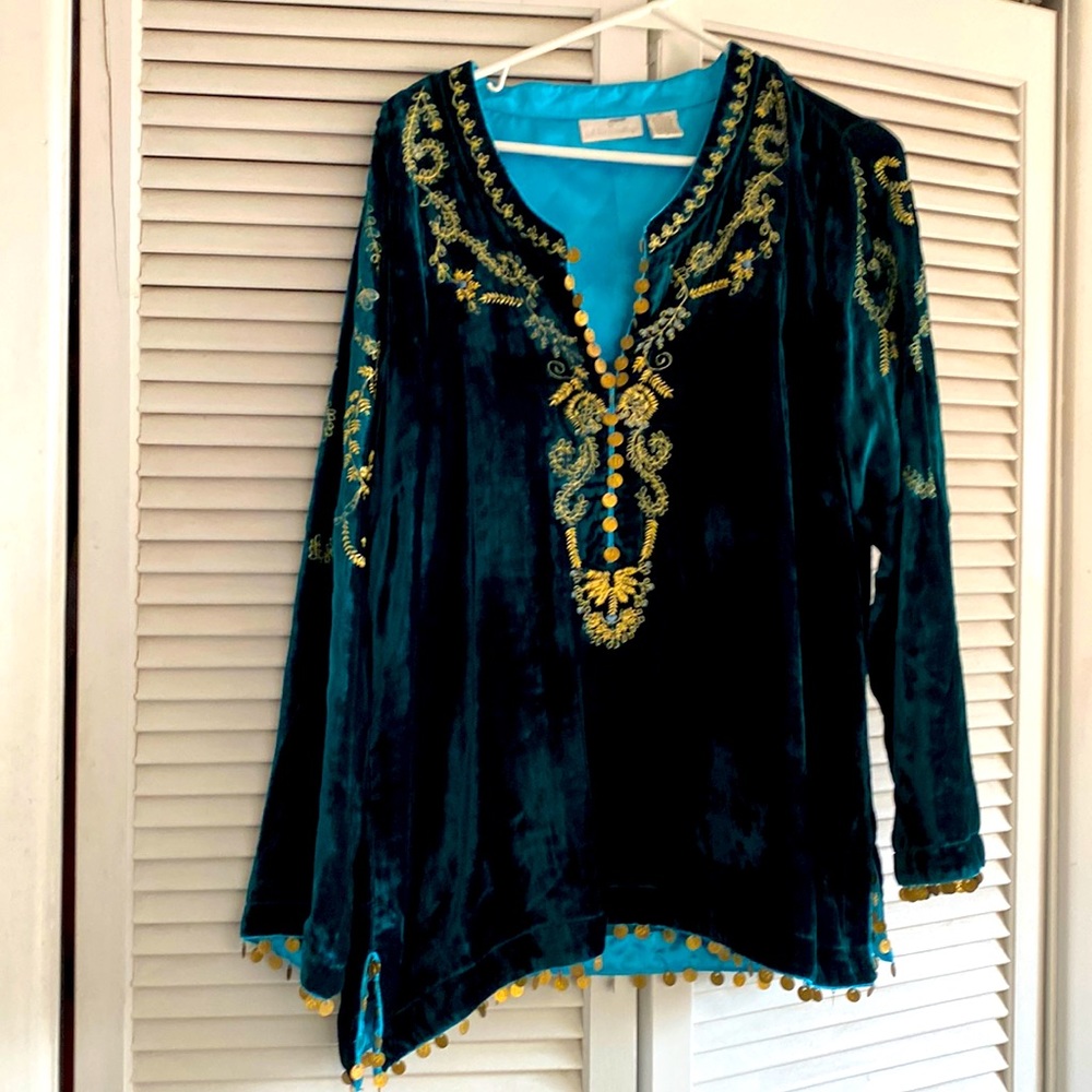 Beautiful dark green velvet blouse soft surroundings xl